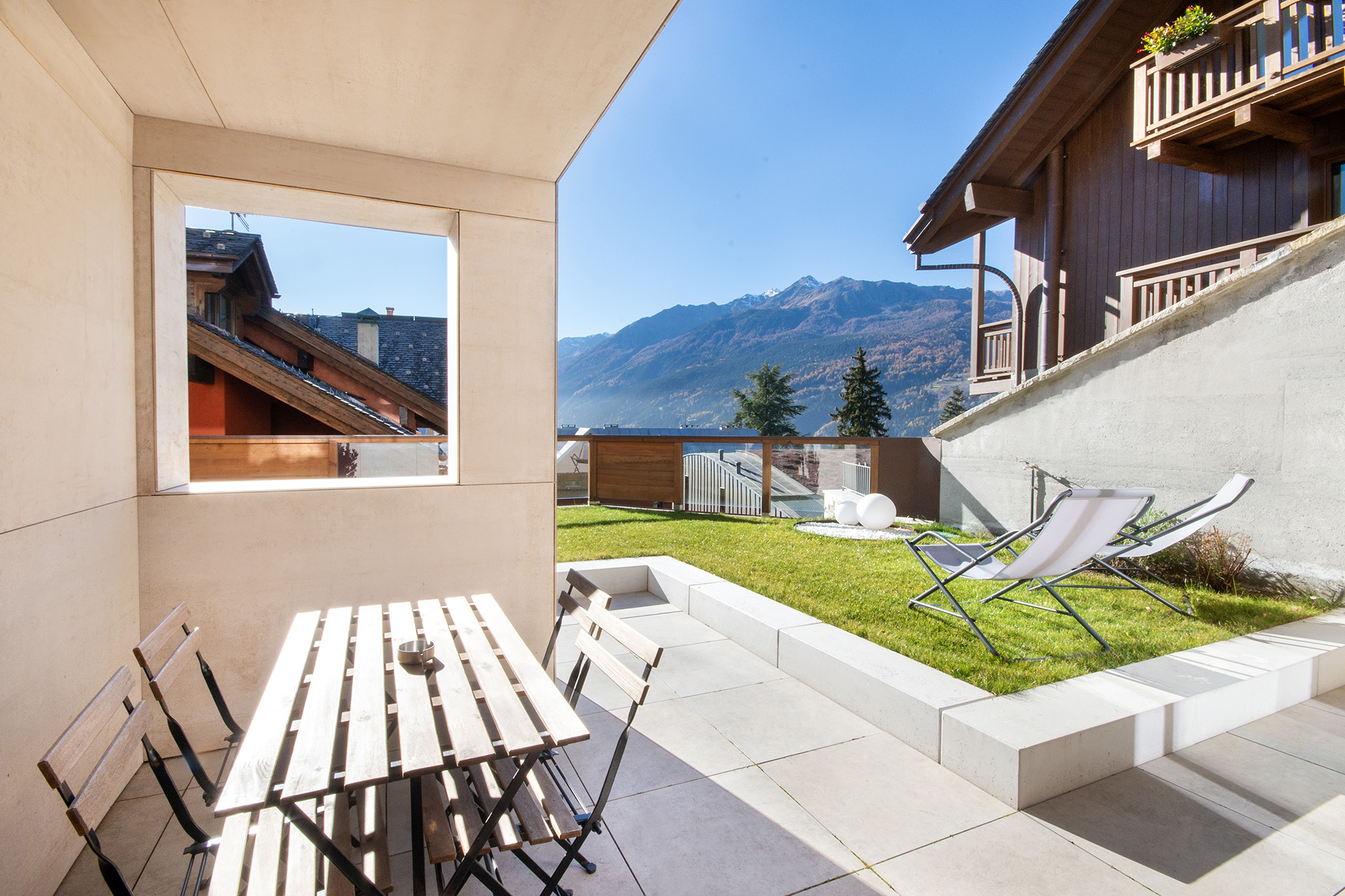 hotel-bormio-family-apartment-private-garden